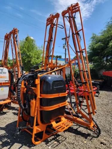 Pulverizador Hidráulico Jacto Condor AM14 600 Litros, 14 m de Barras, 2010, Revisado.