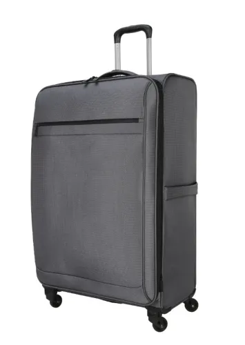 Mala grande 4 rodinhas 23kg Protege importada (Desapego)