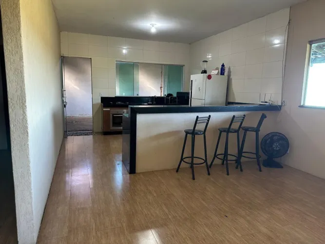 Chácara 2.000m² com excelente Casa 