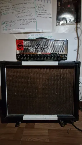 Amplificador valvulado guitarra