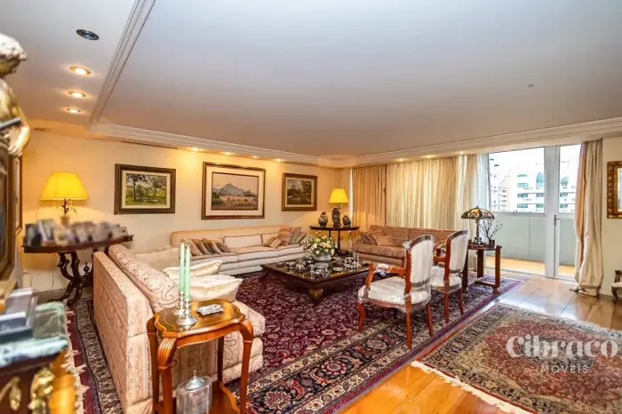 Apartamento à venda no Batel com 3 Suítes - Ed. Springfield