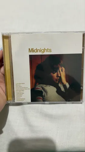 CD MIDNIGHTS TAYLOR SWIFT