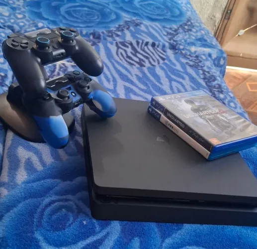 Vendo PS4 slim 1 tb