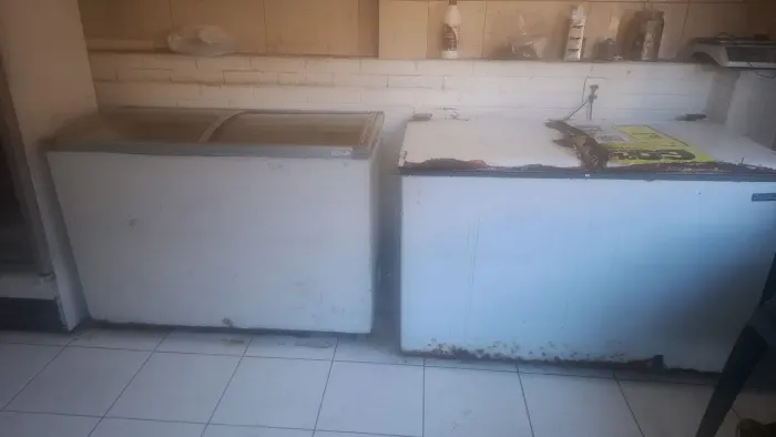Pra vende os 2 por 400