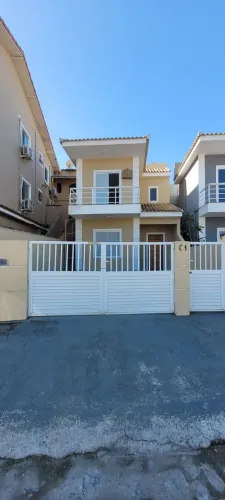 Alugo casa CENTRO - São  Pedro  da  Aldeia  3 quartos sendo 2 suítes 