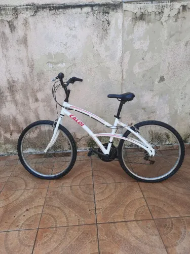? Bicicleta Caloi Aro 26 Branca - Ótimo Estado