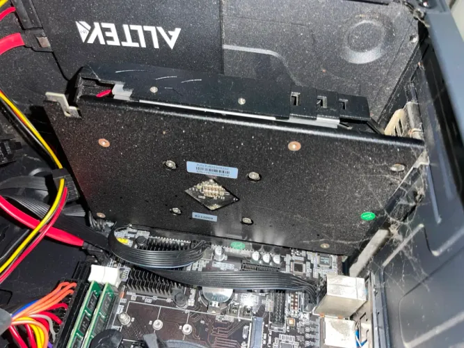 Placa de Vídeo AMD Radeon RX 550 4GB GDDR5 - Excelente Estado