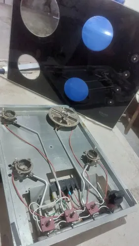 Vendo um fogão Cooktop Daco ( com problema só no Registro vazamento) valor $240.00