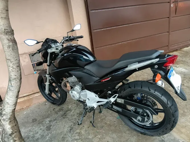 Troco Moto por carro