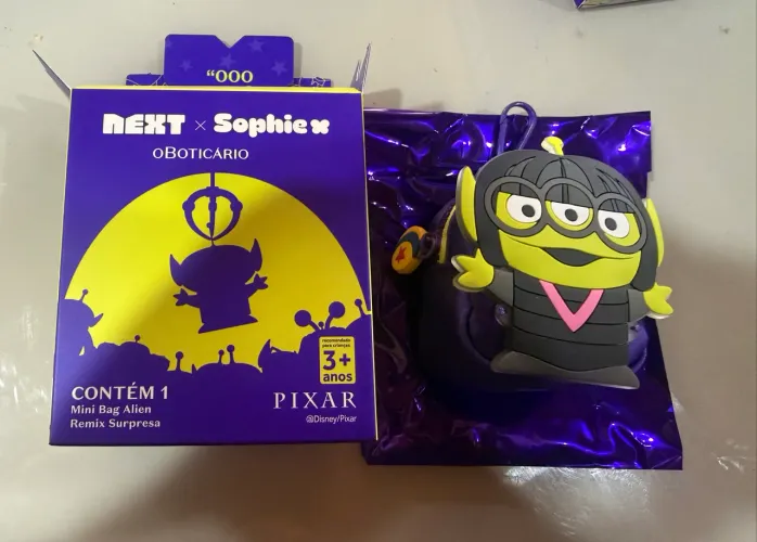 Mini Bag Alien Remix Surpresa - O Boticário