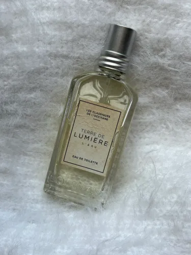 perfume l'occitane terre de lumiere 50ml