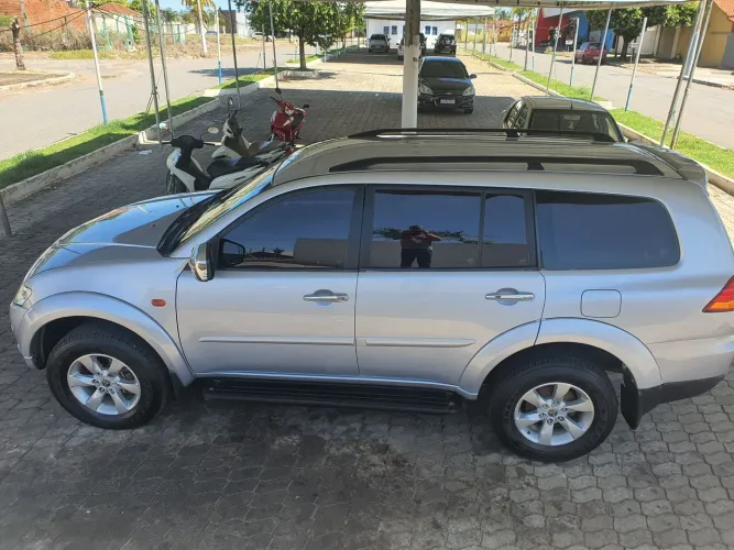 Mitsubishi Pajero Dakar 3.2 4X4 T.i. Dies. 5P Aut. 2013