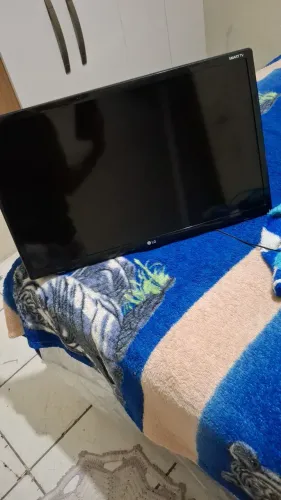 Vendo Smart TV Monitor LG de 24 polegadas