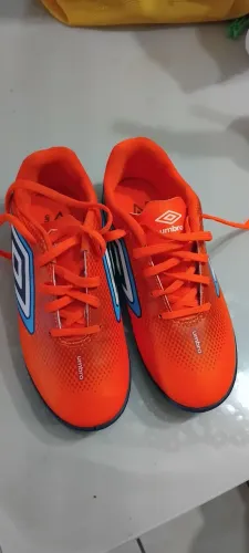 Chuteira society umbro nr 36 usada 1 vez