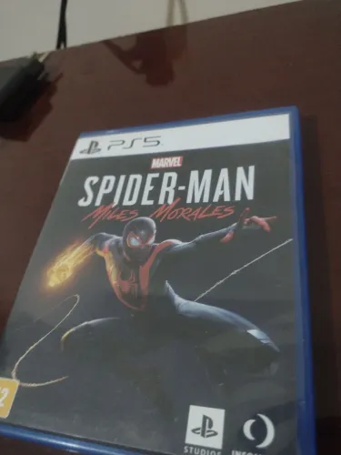 vendo spiderman miles morales PS5 