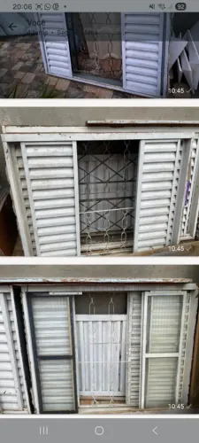 Vendo janelas de ferro,ja com grades e vidros intactos.