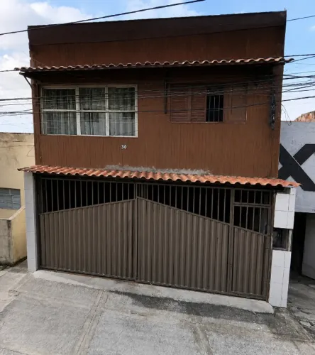 Casa ampla - Lagoa Nova II - Próxima a Av. 06