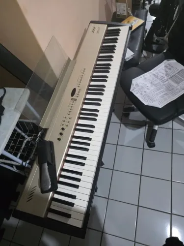 PIANO DIGITAL ROLAND FP-5