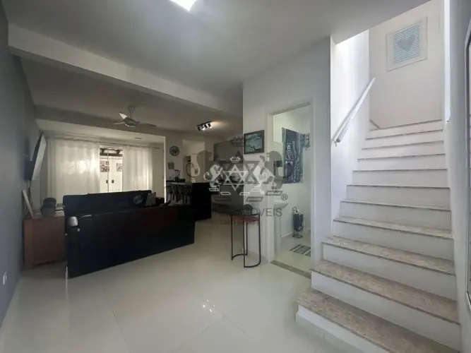 Sobrado em Condomínio à venda | 3 suítes | Massaguaçu | Caraguatatuba, SP | Próximo à prai