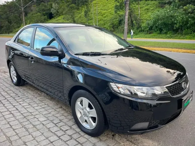 Kia Motors Cerato 1.6 16V Mec. 2012