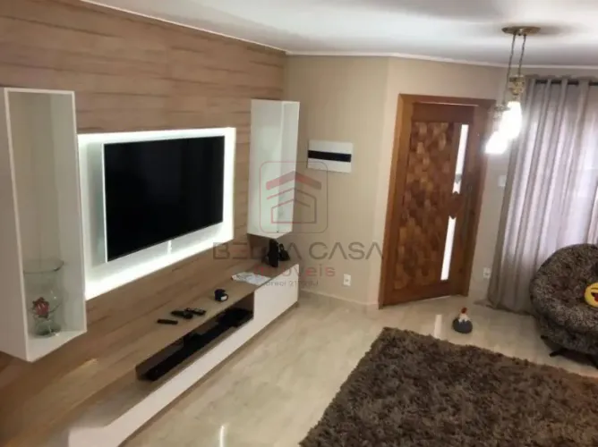 Sobrado à venda na Vila Ema - 180m2 - 3 dormitórios - 1 suíte - 2 vagas de garagem