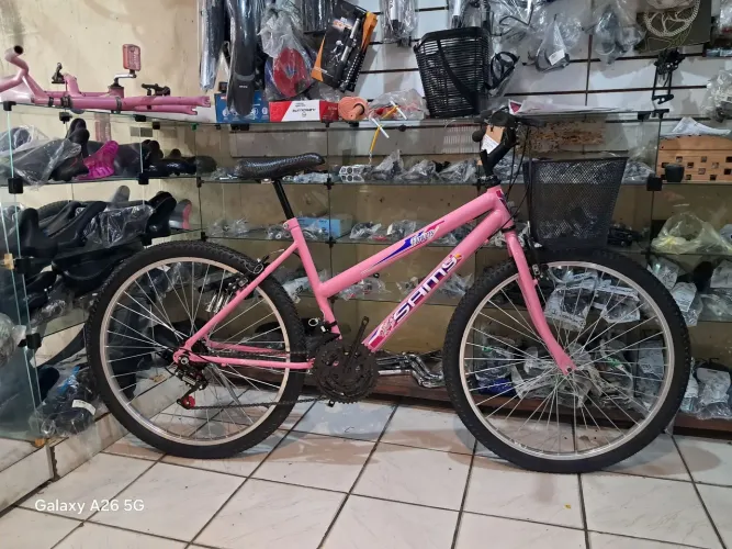 BICICLETA ARO 26 FEMININA ROSA COM MARCHA COMPLETA EM 10X SEM JUROS 