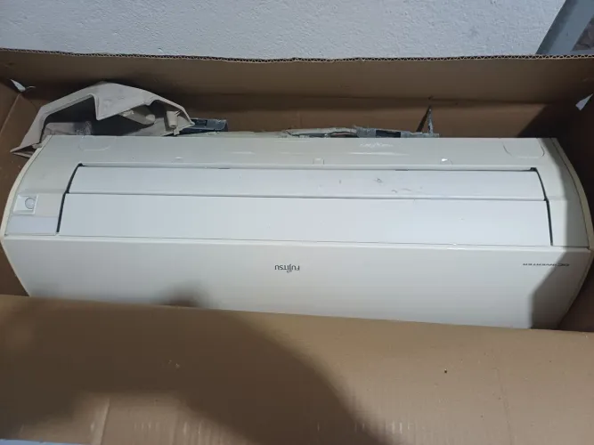 Ar-condicionado split inverter Fujitsu 9 mi BTUsl