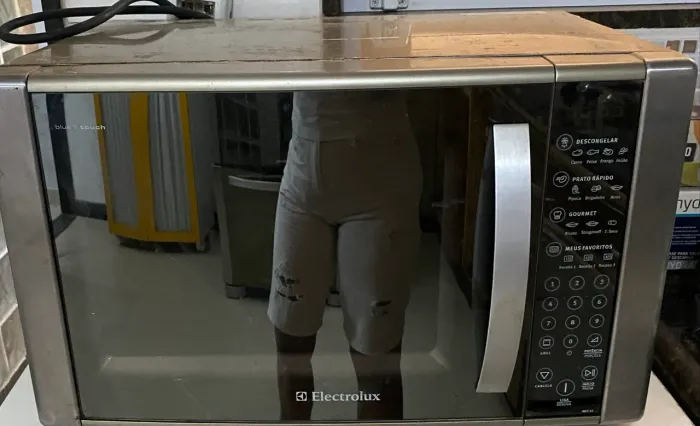 Microondas Electrolux Mec41 defeito