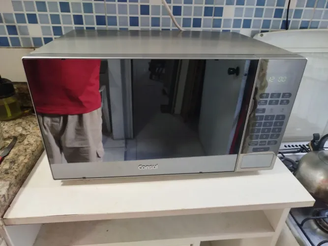 Vendo microondas prata Consul com grill