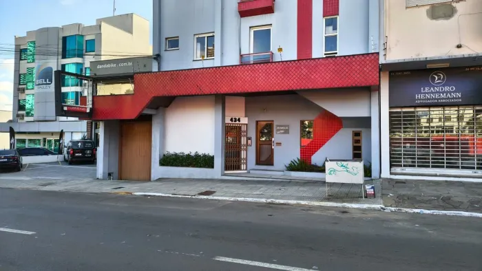 Sala comercial B. Hamb. Velho., Novo Hamburgo. 326,28 M2 privativos e 4 Vagas