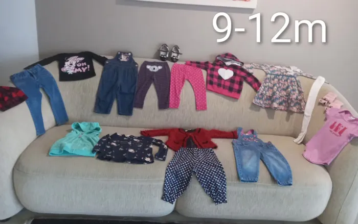 LOTINHO BEBÊ MENINA 9-12 MESES (CONSERVADO)