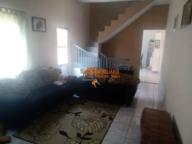 Sobrado com 4 dormitórios à venda, 115 m² por R$ 300.000,00 - Cidade Soberana - Guarulhos/