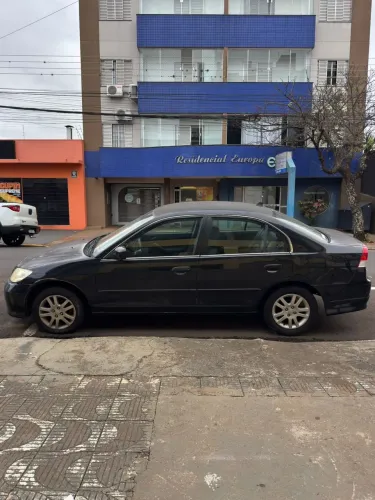 Honda Civic Sedan LX 1.7 16V 115cv Mec. 4P 2005