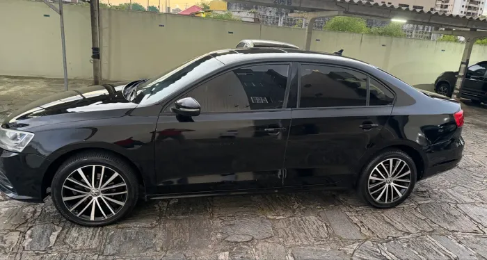 Volkswagen Jetta Comfortline 2.0 T.flex 8V 4P Tipt. 2015