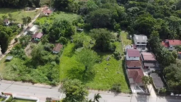 Belo Sitio na Geral de Caldas da Imperatriz!