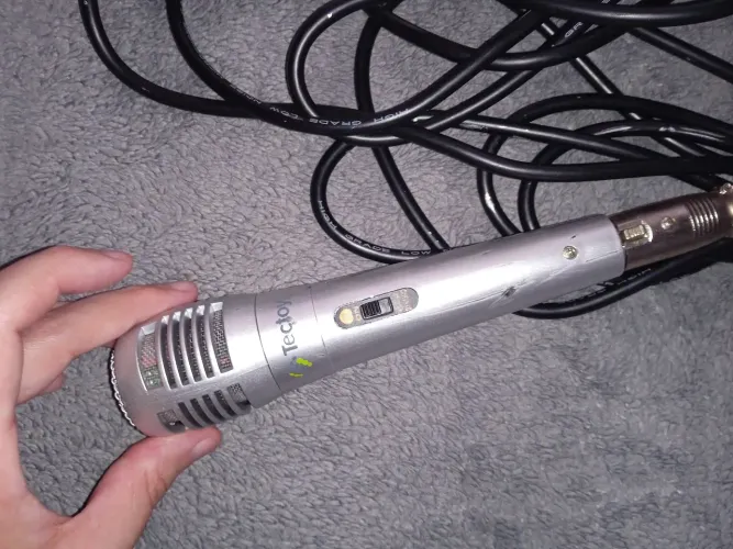 2 microfones Tectoy para karaoke
