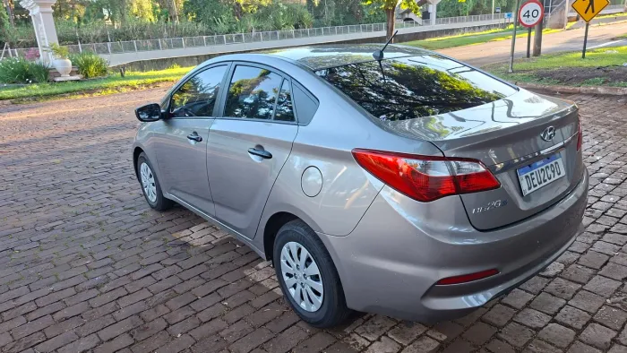 Hyundai HB20S Unique 1.0 Flex 12V Mec. 2019
