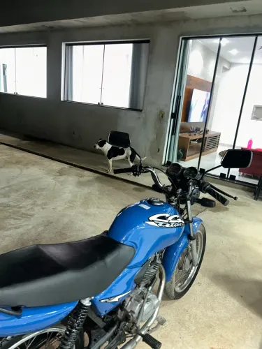 VENDO MOTO TITAN 2002/2003