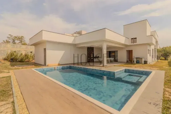 Casa com 4 quartos à venda, 350 m² no Condomínio Saint Charbel na cidade de Araçoiaba da S