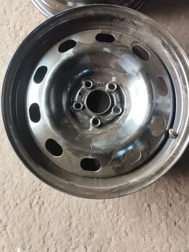 Roda de Ferro Aro 16 5x100 Original Volkswagen Preta
