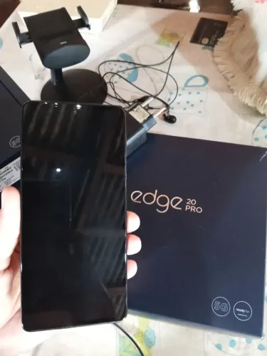 Motorola Edge 20 PRO 256GB e 12 ram, vendo ou troco por um A56