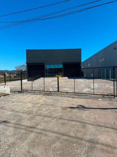 Galpão 1.473 m² para Locação | Doca | BR-101 | Bela Vista - Palhoça/SC