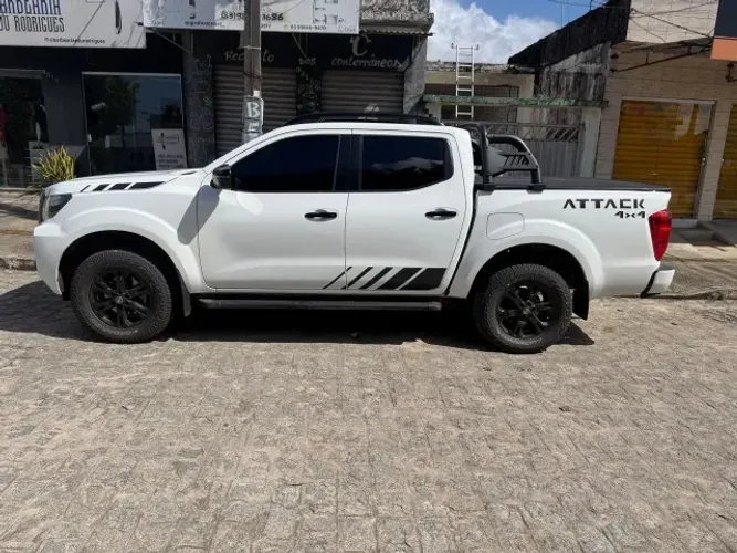 Nissan Frontier Attac.cd 4X4 2.3 Bi-TB Die. AUT 2023