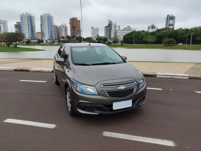 Chevrolet Onix Hatch LT 1.4 8V Flex Power Mec. 4P 2014
