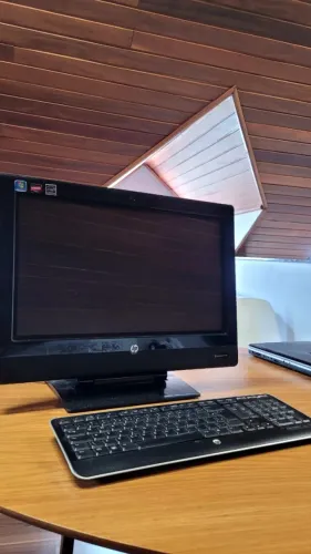 Computador HP TouchSmart 310 All-in-One - tela touch 20?