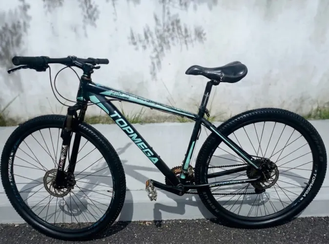 Bicicleta Aro 29 - Quadro de Alumínio e Freio a Disco