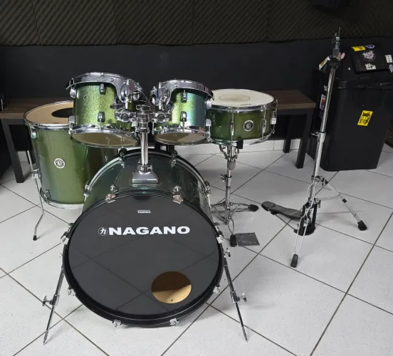 Bateria Nagano Garage (LEIA)