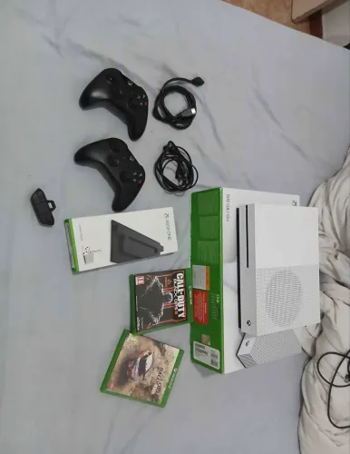  Xbox one s 500gb 2 controles 