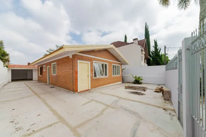 Aluguel - Casa Uso Comercial - Bairro Ahú - BELLOS IMÓVEIS