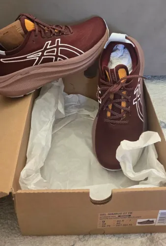 Tênis Asics Gel Ninbus 27 TR, usado apenas 1 vez.